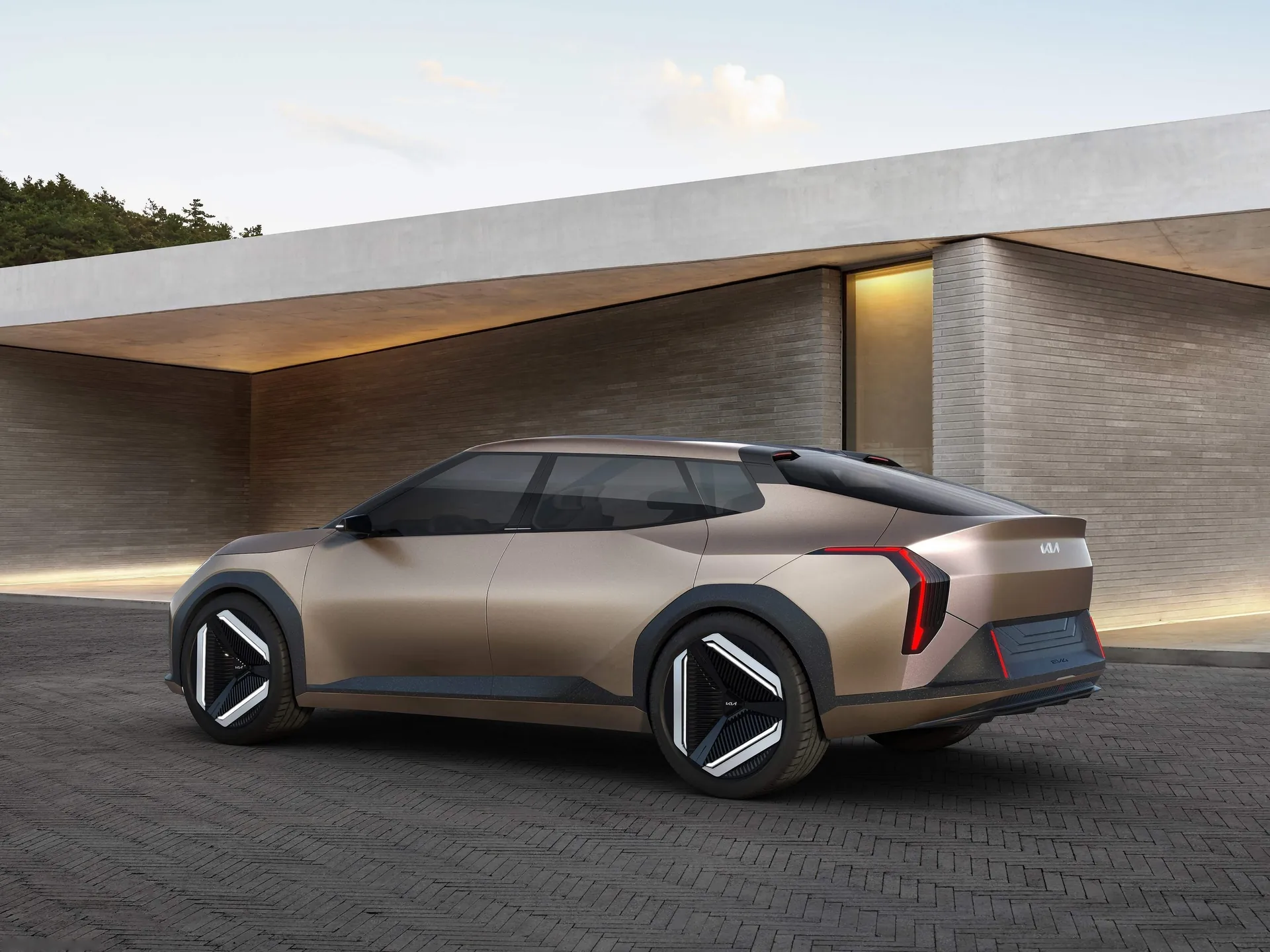 Kia EV4 Concept (2023) – zadní tříčtvrteční pohled