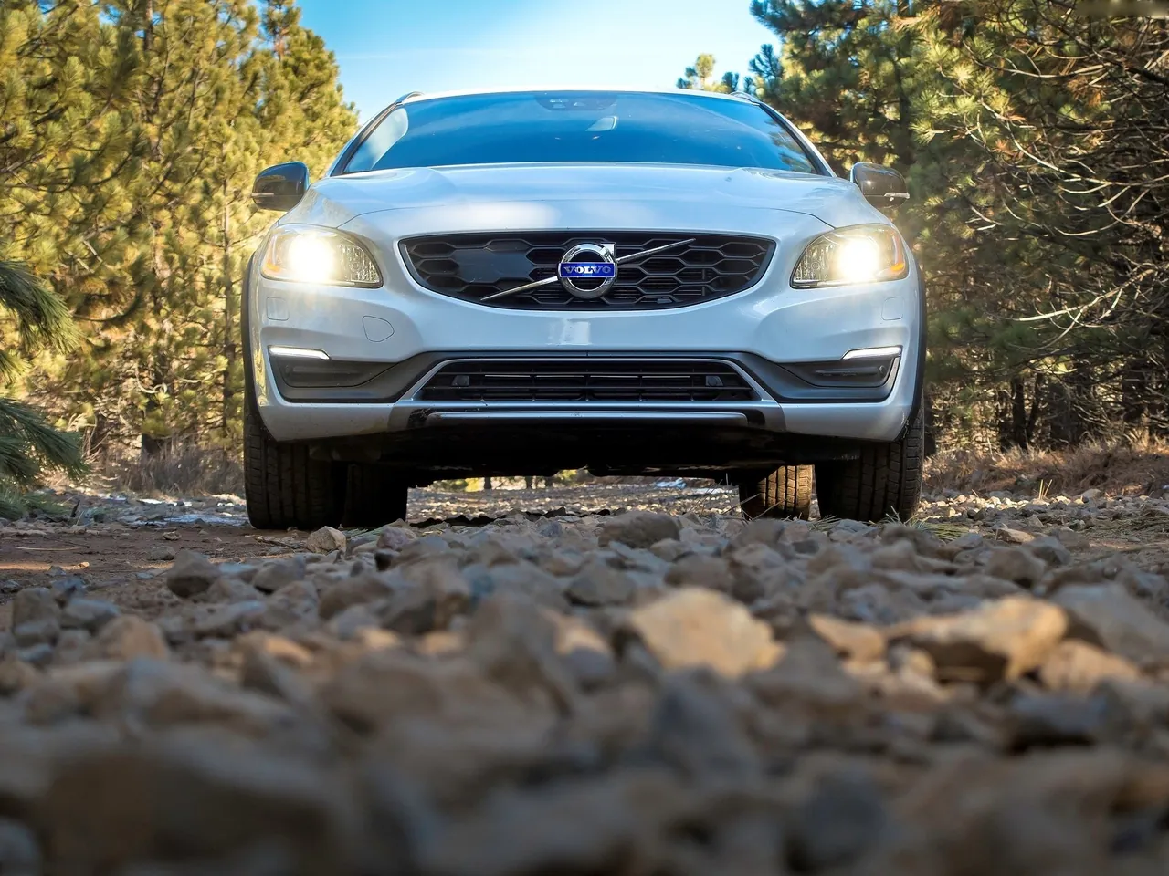 Volvo V60 Cross Country (2016) – zepředu