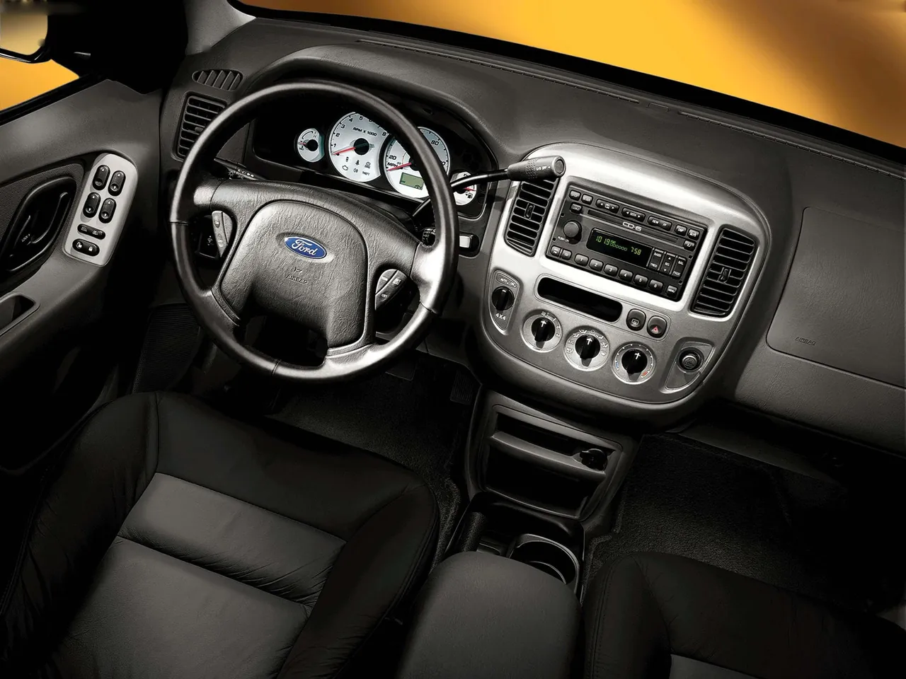 Ford Escape (2003) – interiér