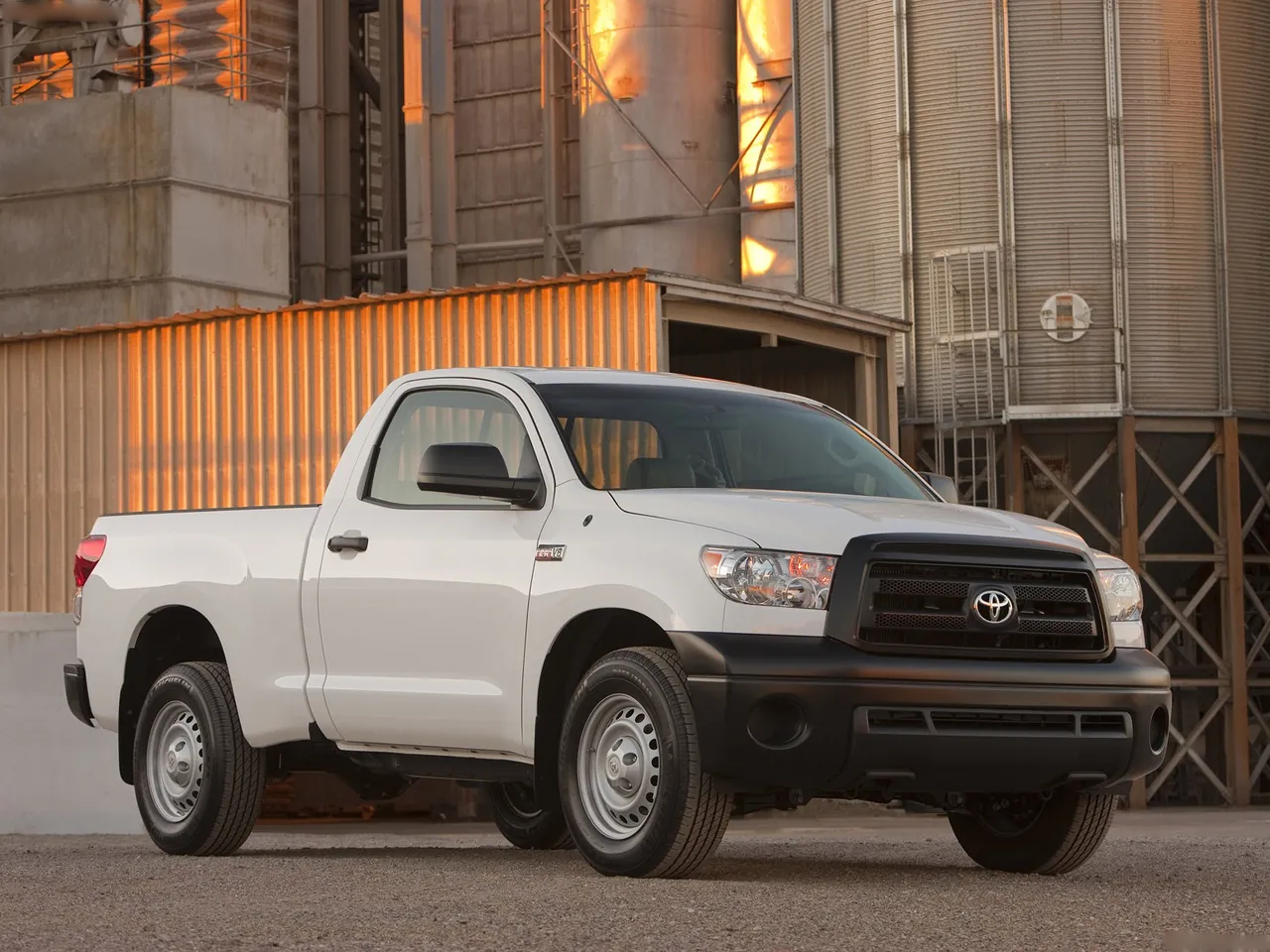Toyota Tundra Regular Cab (2010)
