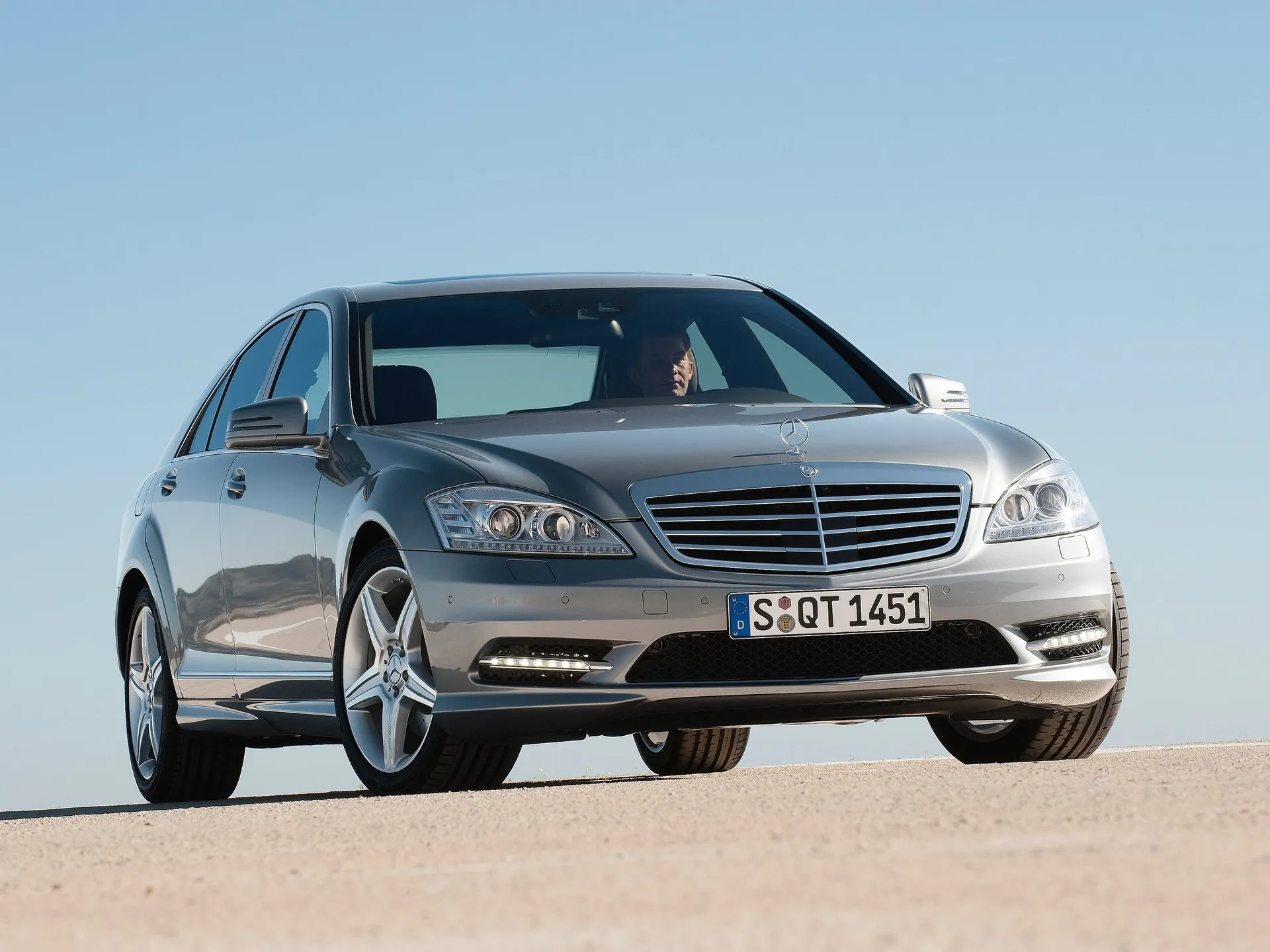 Mercedes-Benz S-Class AMG Sports Package (2010)
