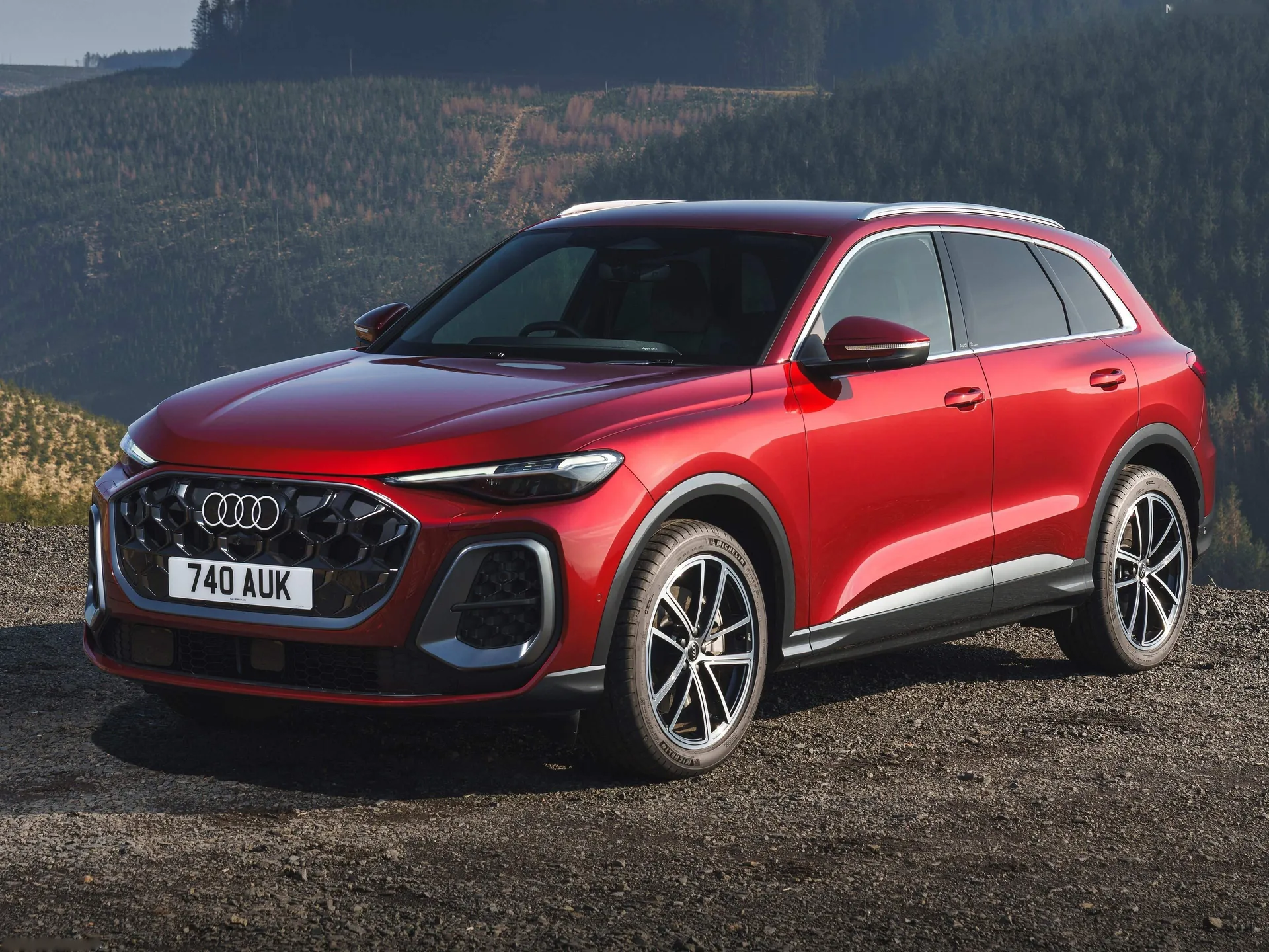 Audi Q5 [UK] (2025)
