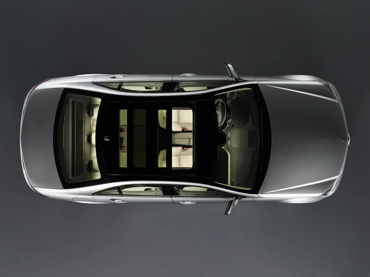 Mercedes-Benz C-Class (2008) – pohled shora
