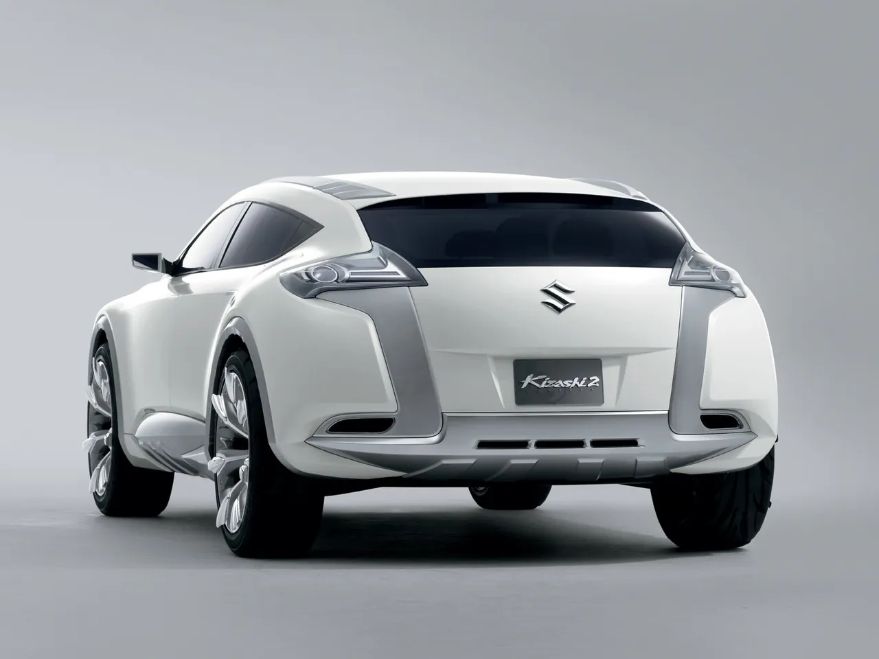 Suzuki Kizashi 2 Concept (2007) – zadní tříčtvrteční pohled