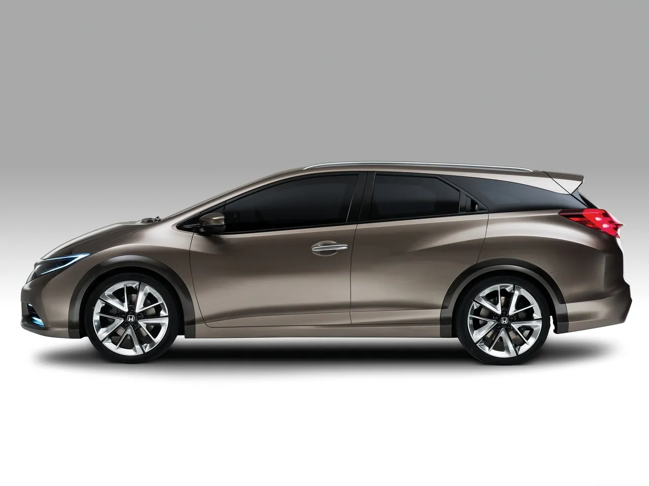 Honda Civic Tourer Concept (2013) – boční profil