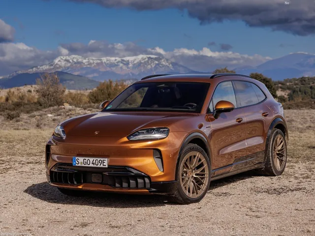 Porsche Cayenne Electric (2026)