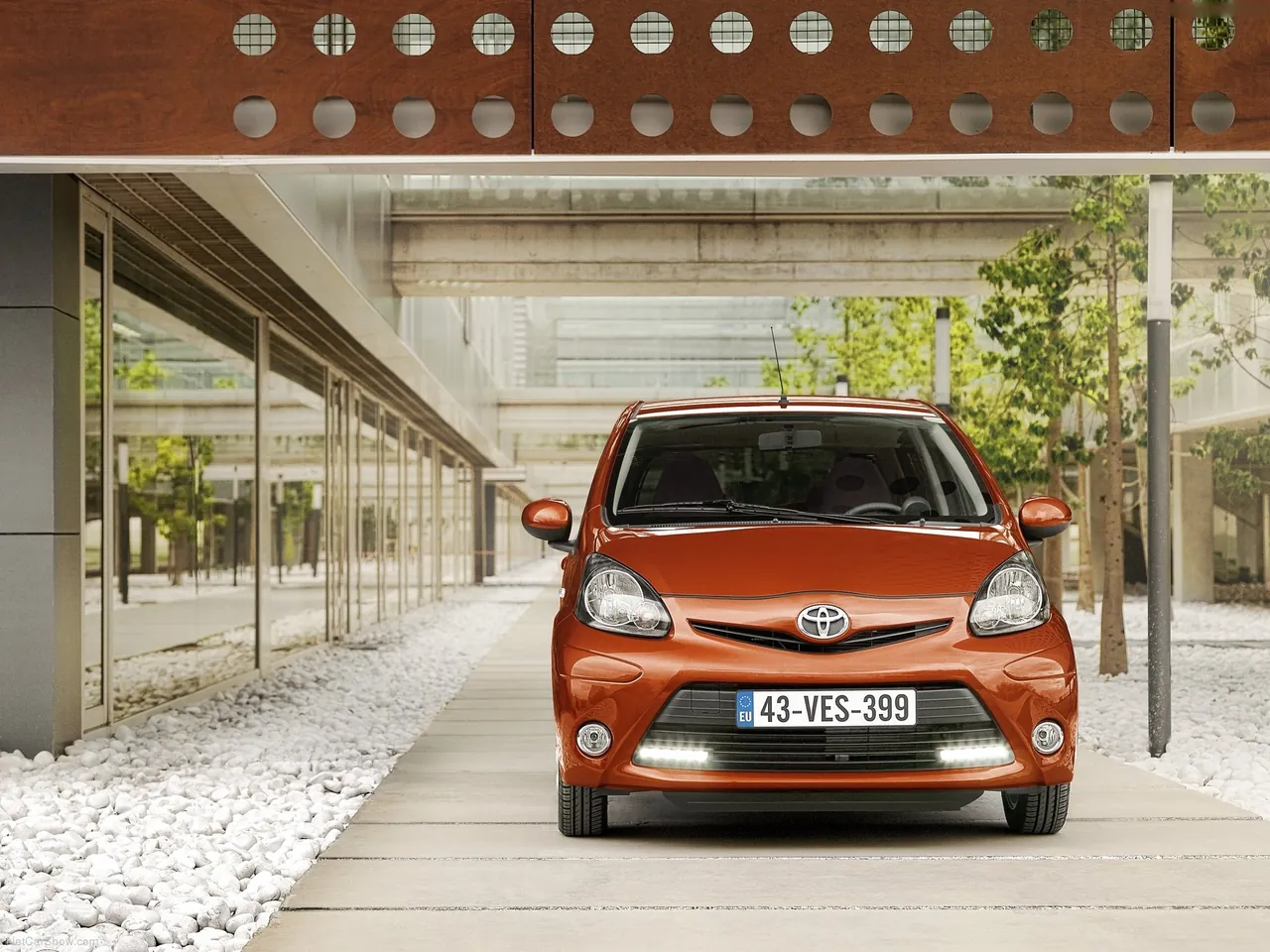 Toyota Aygo (2013) - Front