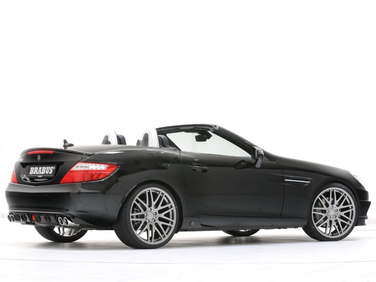 Brabus Mercedes-Benz SLK-Class (2012) – zadní tříčtvrteční pohled