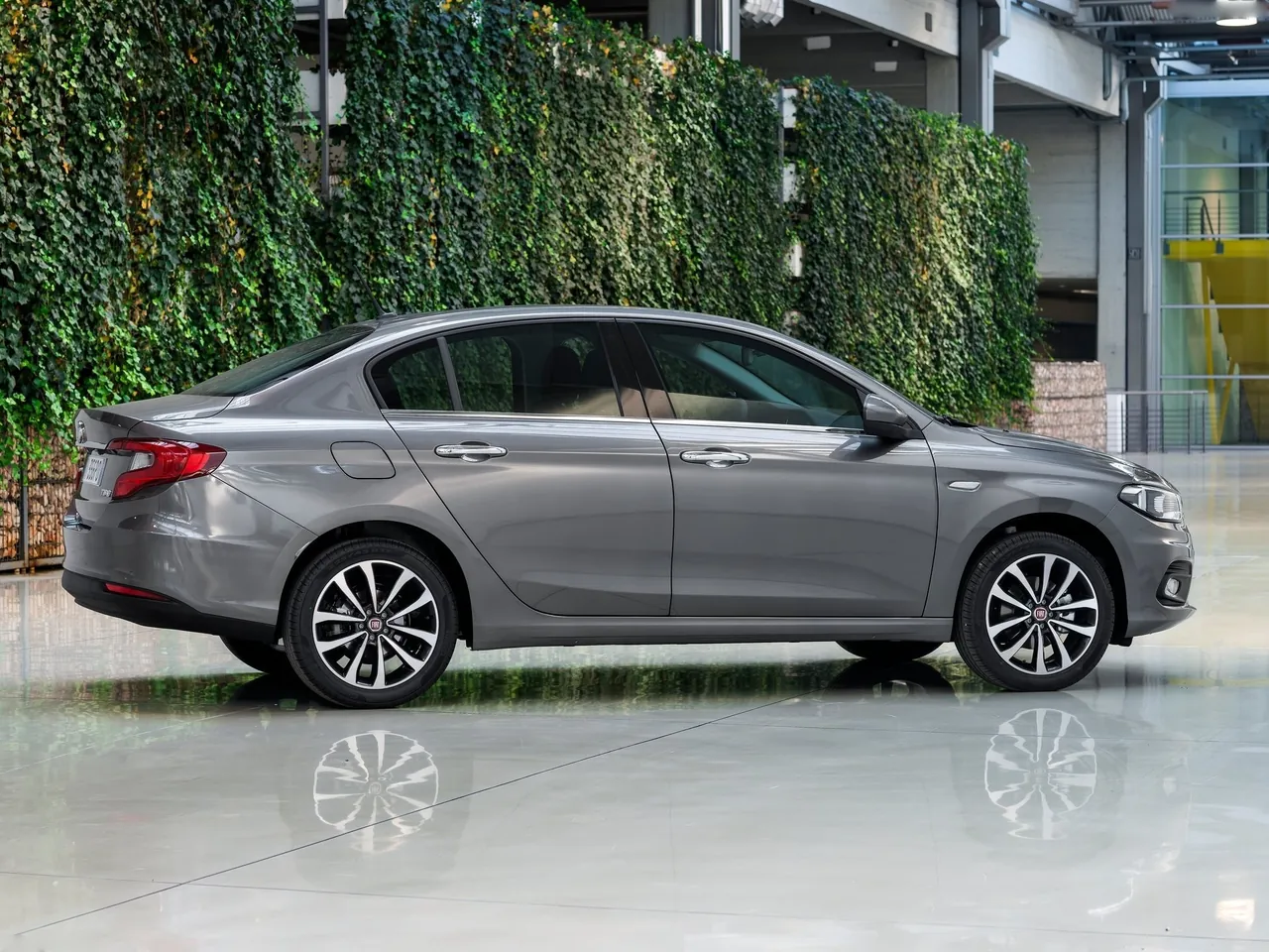 Fiat Tipo (2016) – boční profil