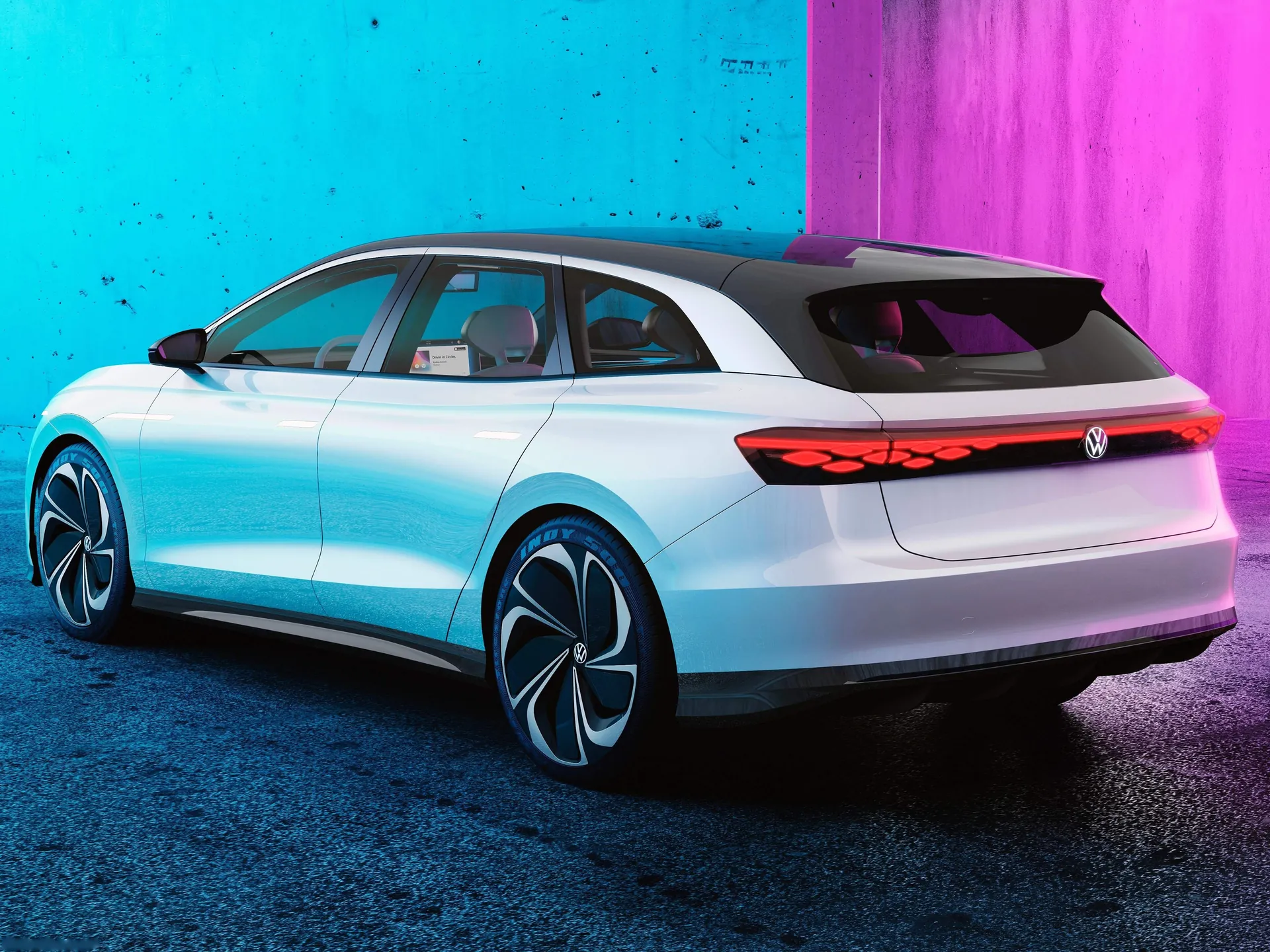 Volkswagen ID Space Vizzion Concept (2019) – zadní tříčtvrteční pohled