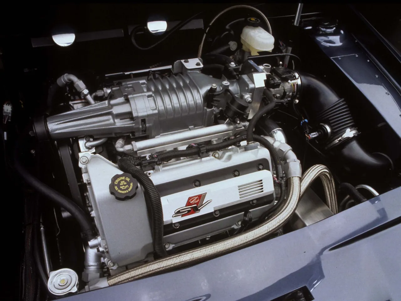 Oldsmobile Profile Concept (2000) – motorový prostor