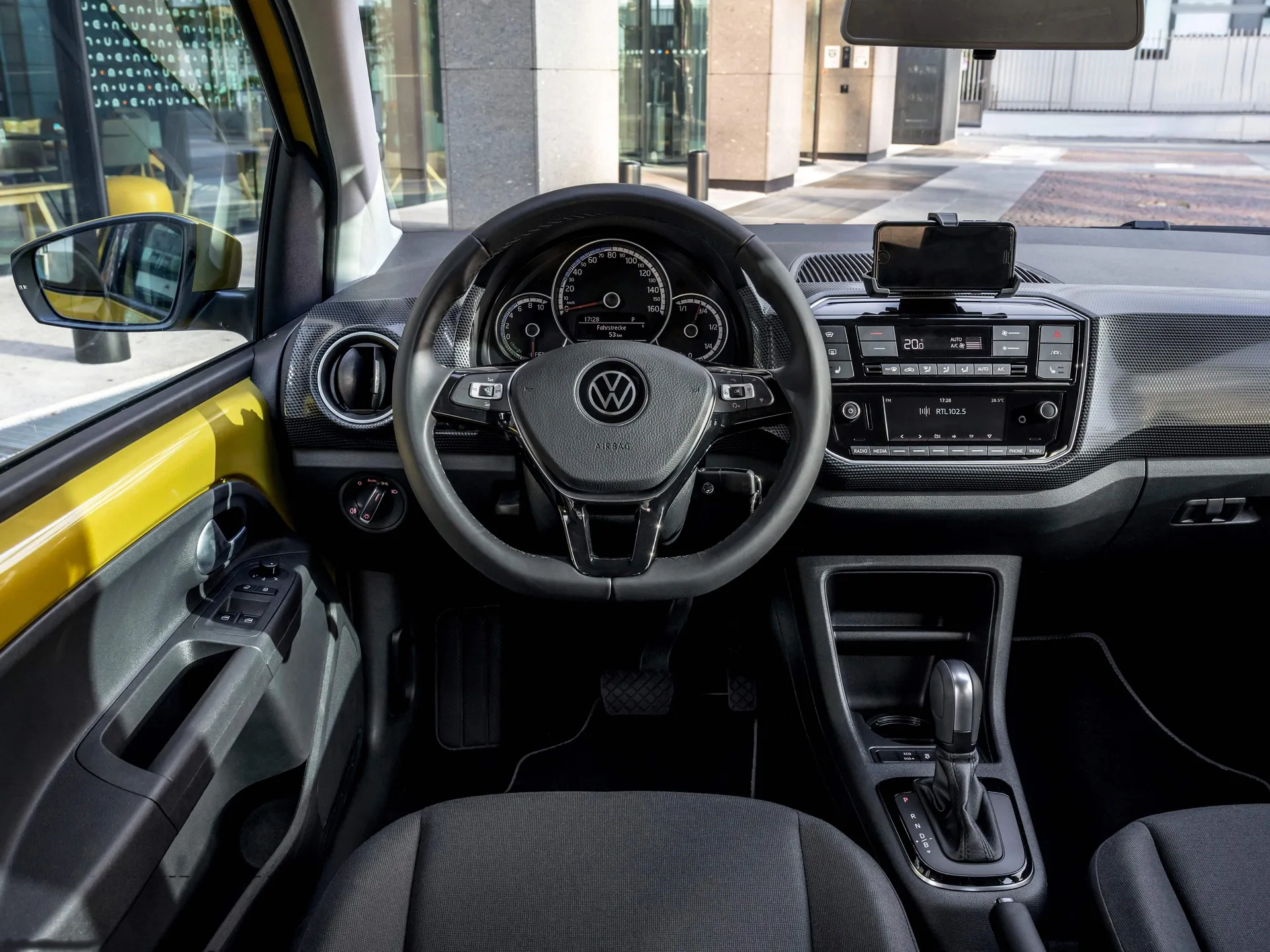 Volkswagen e-Up (2020) – interiér