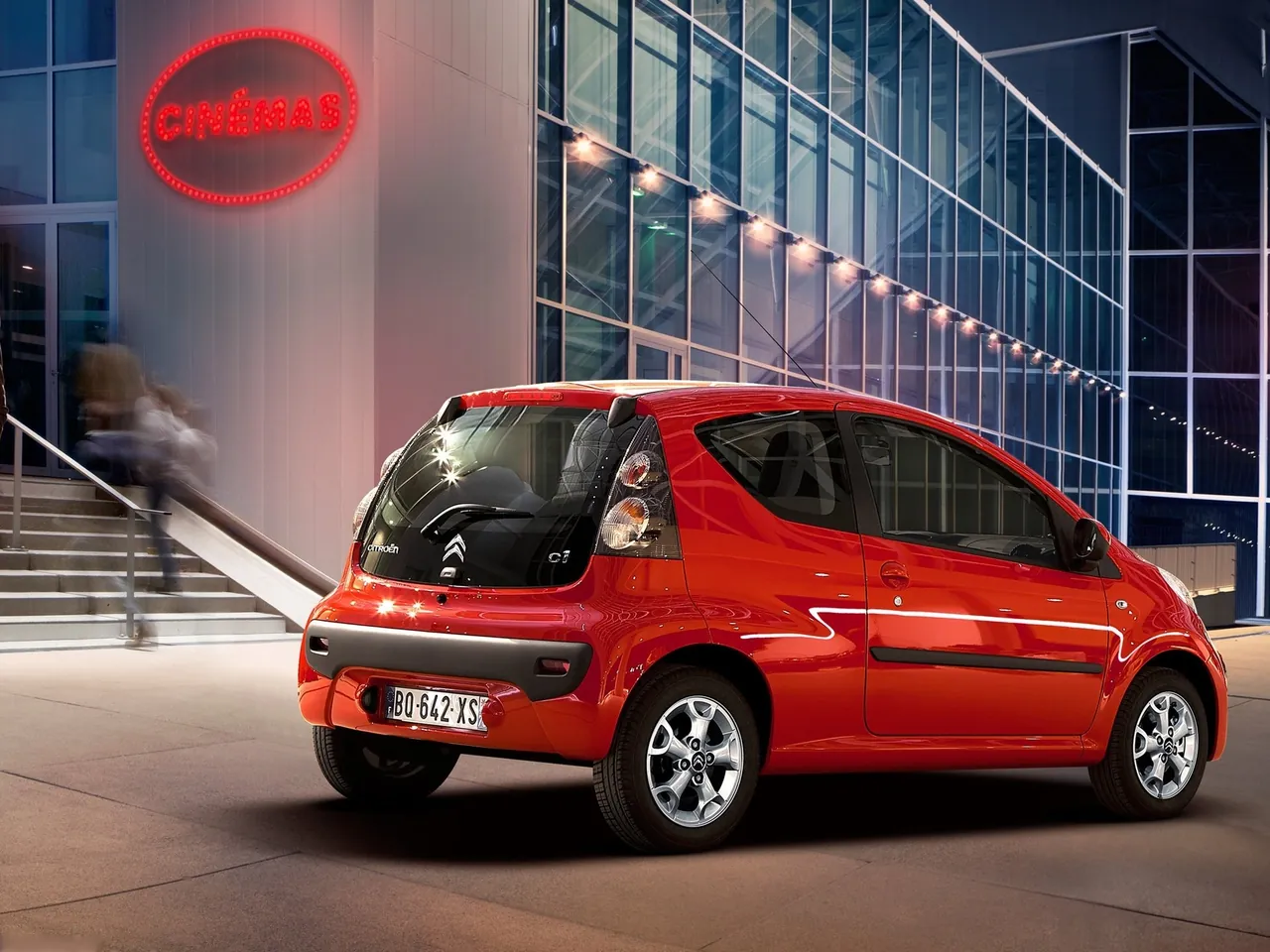Citroen C1 (2013) - Rear Three-Quarter