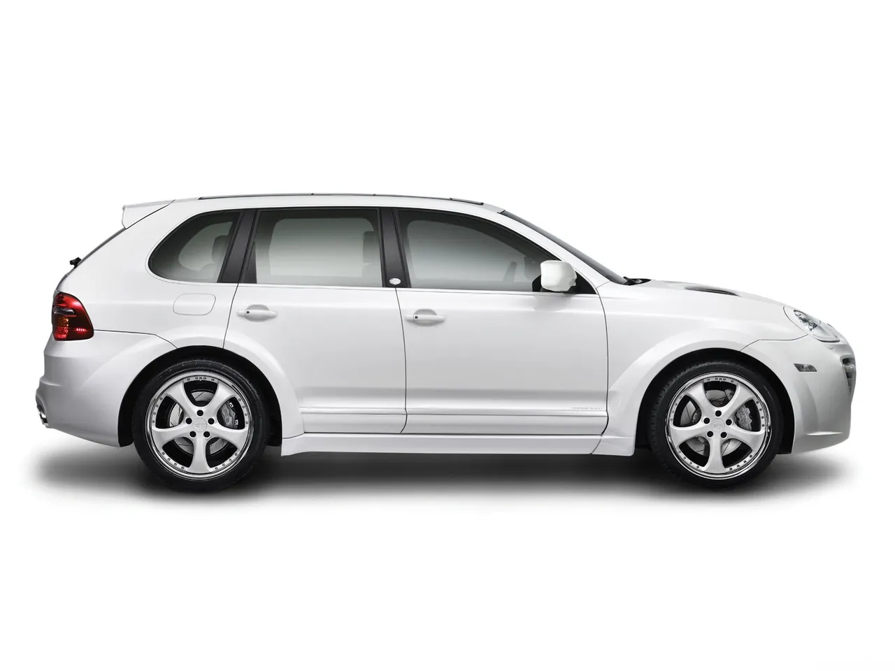 TechArt Porsche Cayenne Magnum (2008) – boční profil
