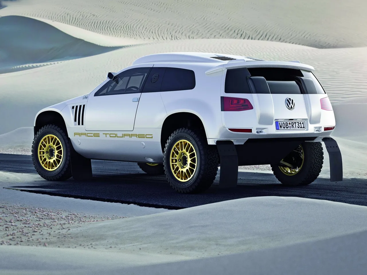 Volkswagen Race Touareg 3 Qatar Concept (2011) - Rear Three-Quarter