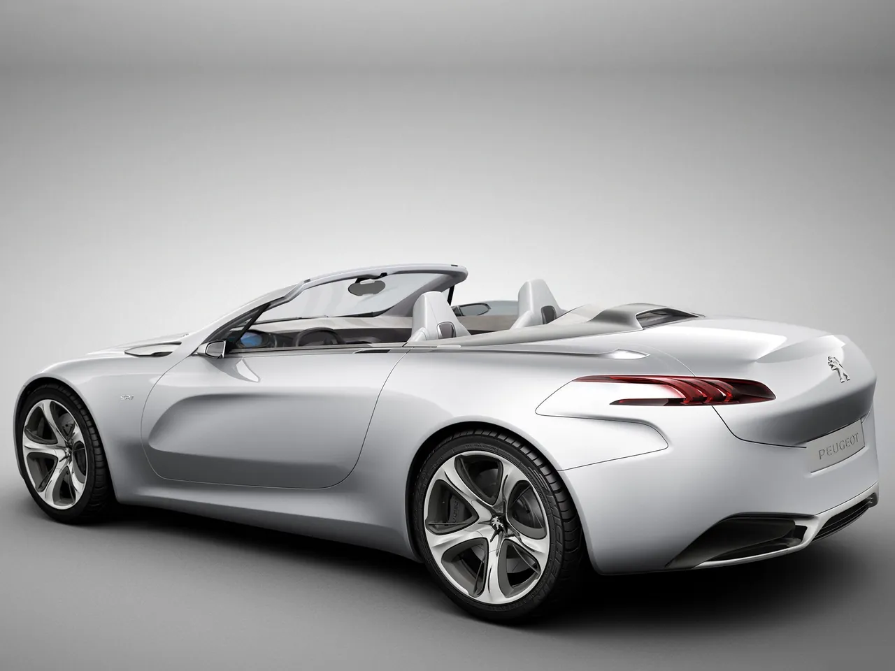 Peugeot SR1 Concept (2010) – zadní tříčtvrteční pohled