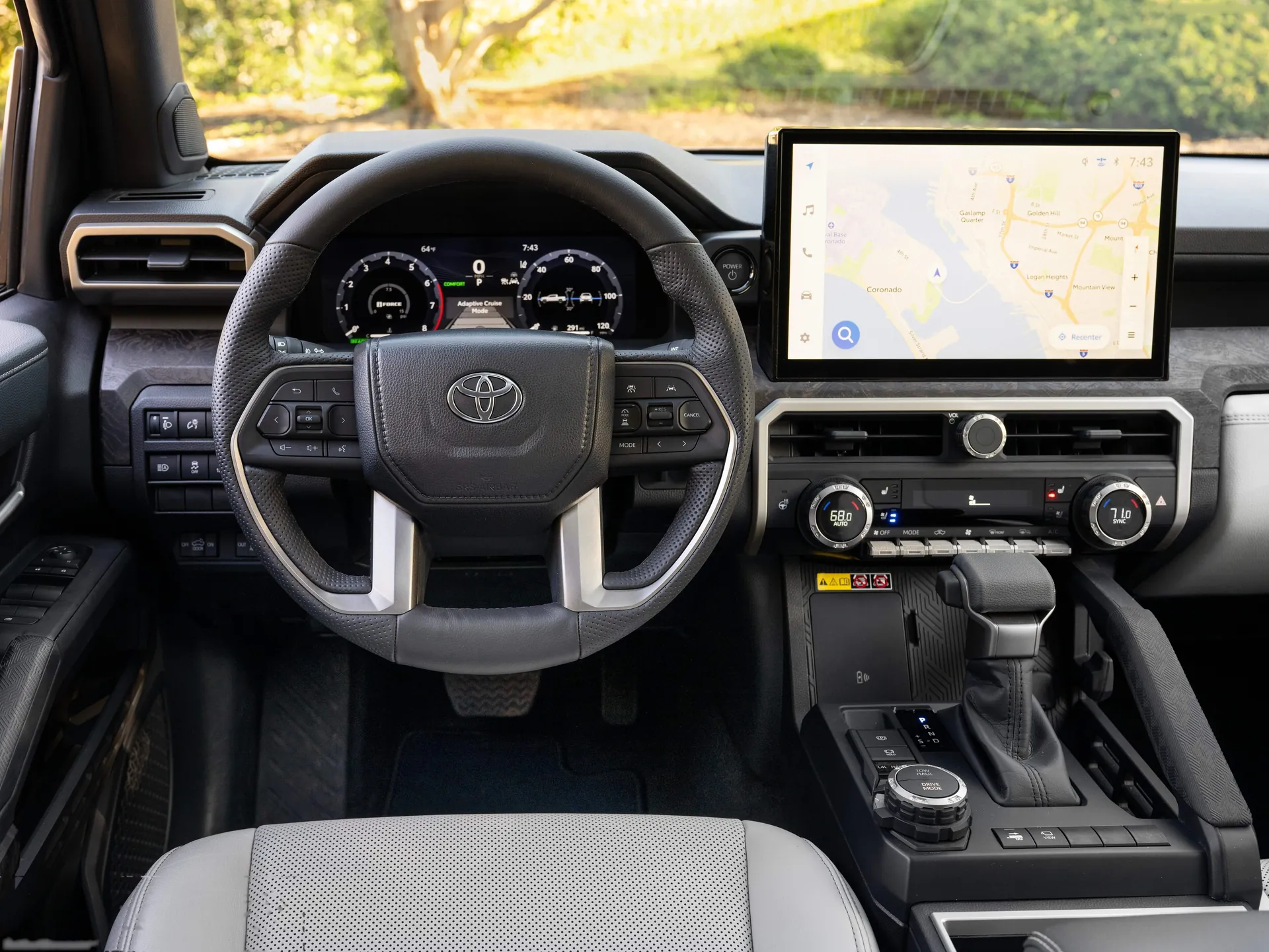 Toyota Tacoma i-FORCE MAX Limited (2024) – interiér