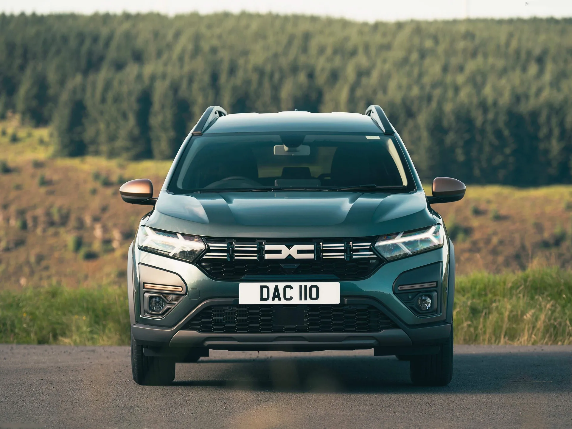 Dacia Jogger Extreme [UK] (2023) – zepředu