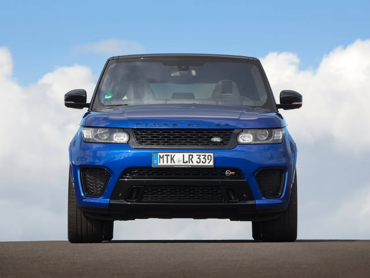 Land Rover Range Rover Sport SVR (2015) – zepředu