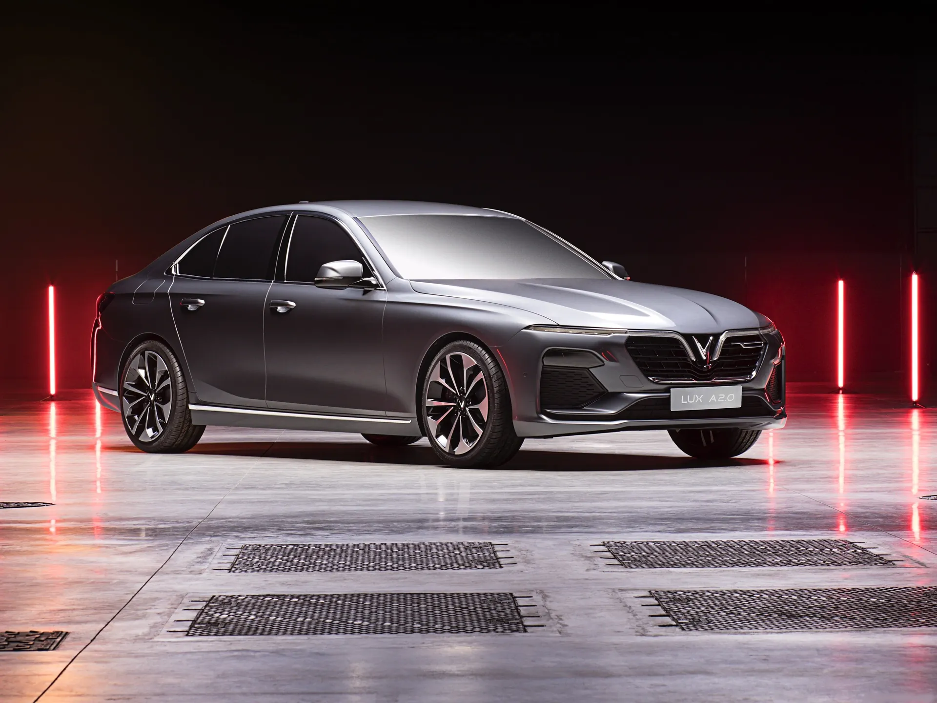VinFast LUX A2.0 Sedan (2020)