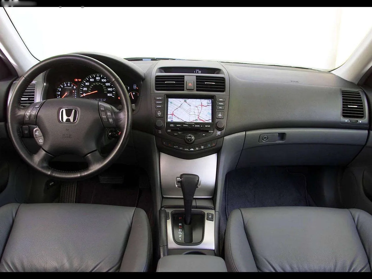 Honda Accord Sedan (2003) – interiér