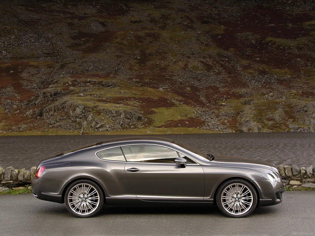 Bentley Continental GT Speed (2008) – boční profil