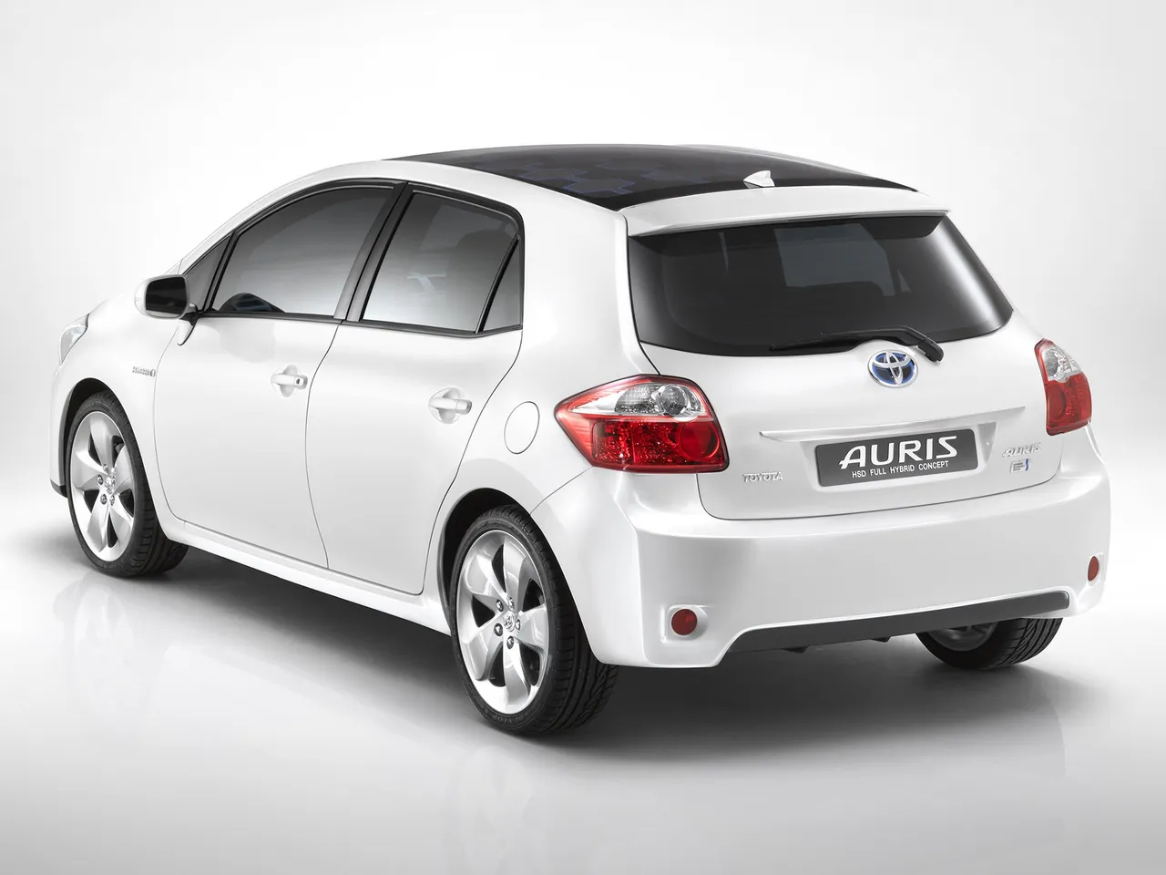 Toyota Auris HSD Full Hybrid Concept (2009) - Rear Three-Quarter