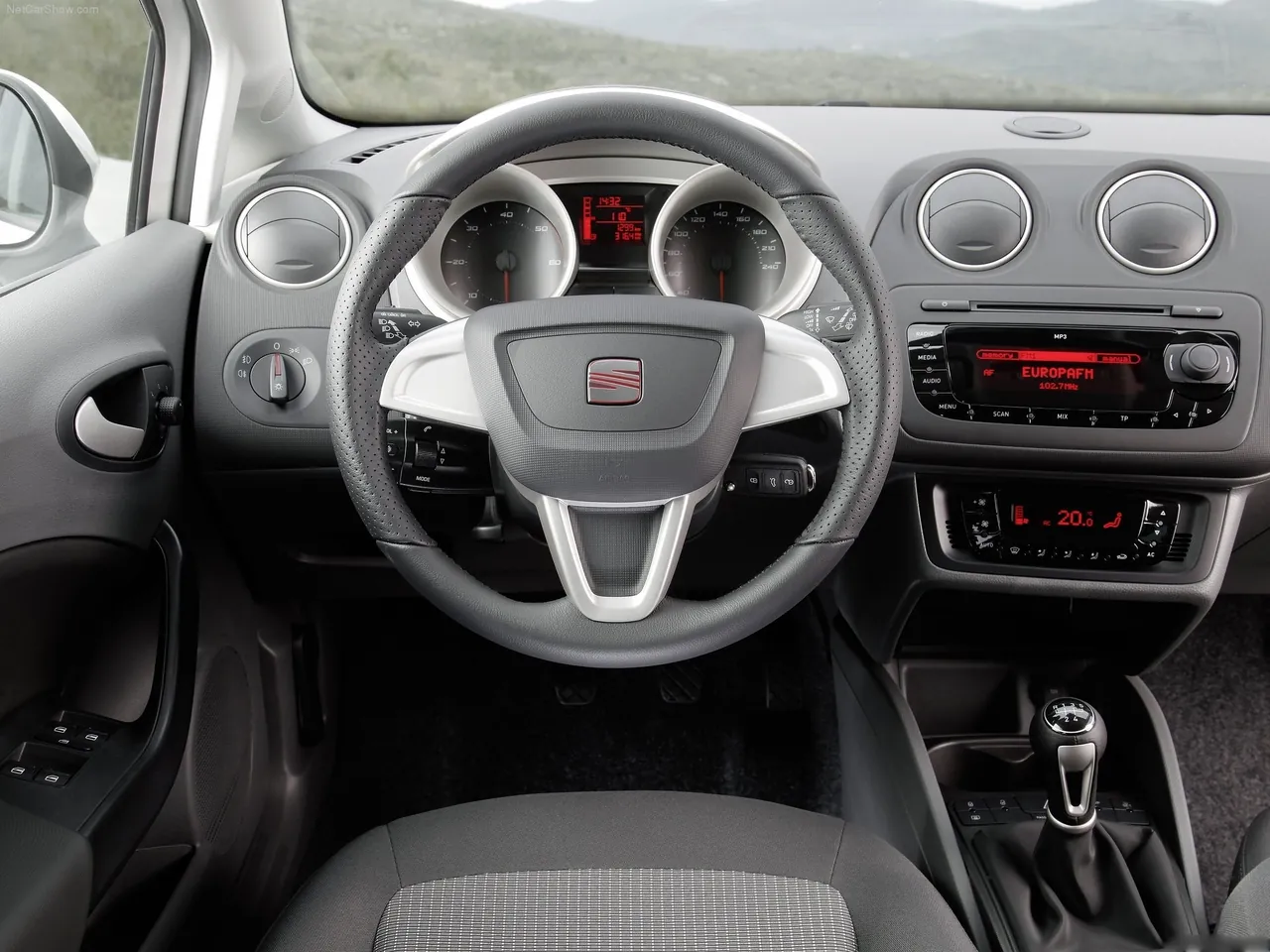 Seat Ibiza ST (2011) – interiér