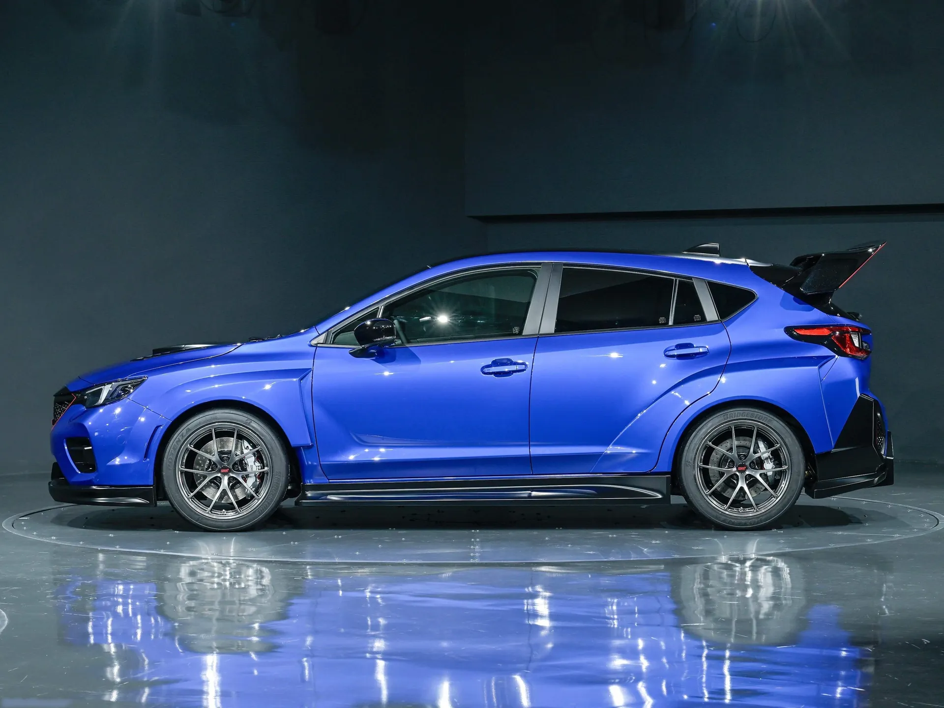 Subaru Performance-B STI Concept (2025) – boční profil