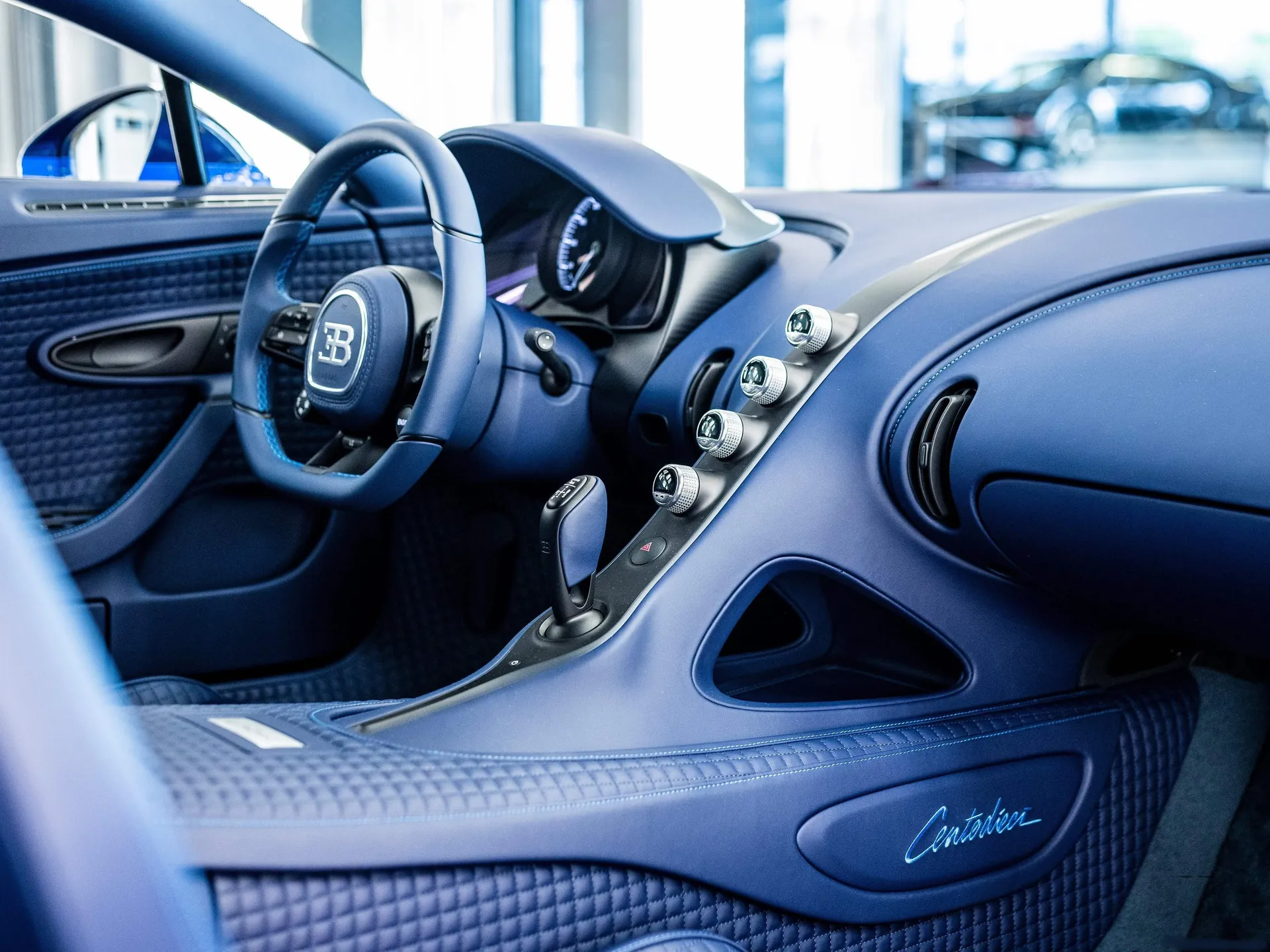 Bugatti Centodieci (2020) – interiér