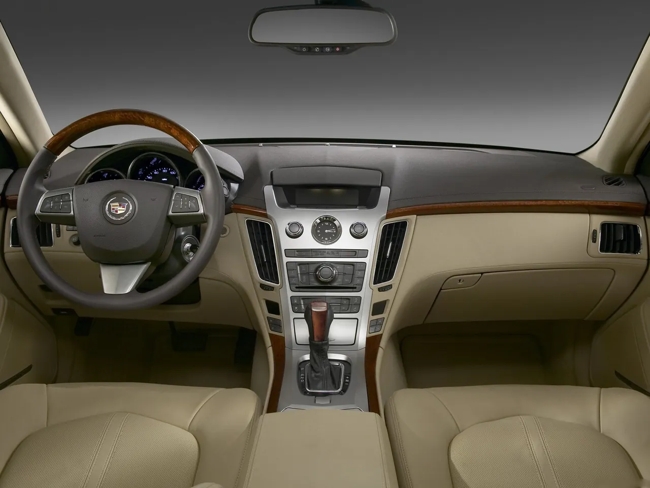 Cadillac CTS (2008) – interiér