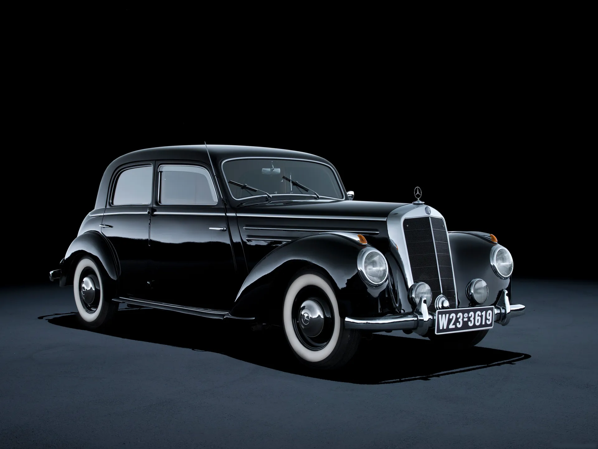 Mercedes-Benz 220 W187 (1951)