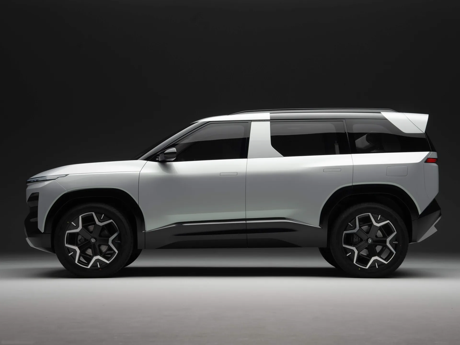Tata Sierra.ev Concept (2023) – boční profil