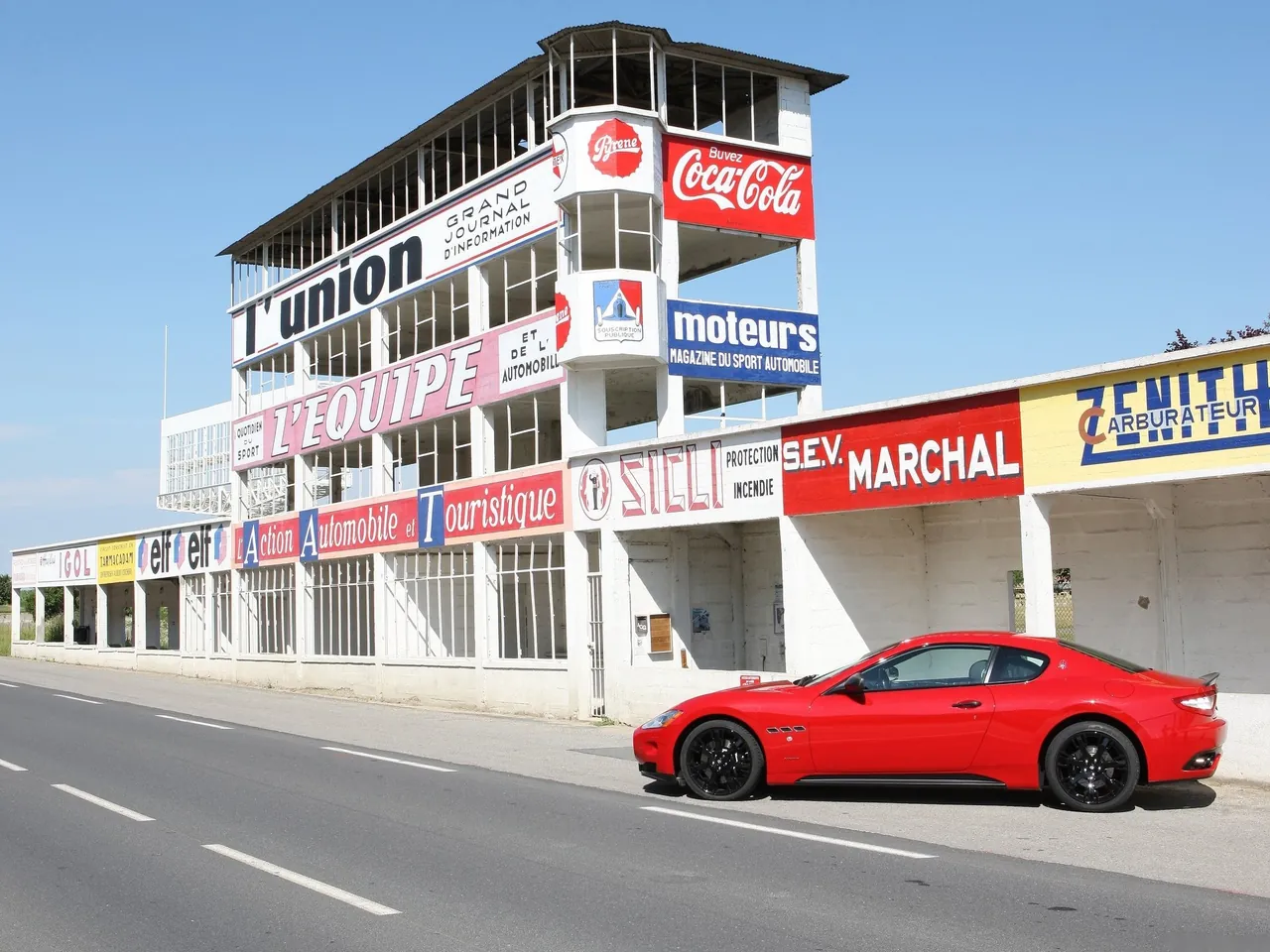 Maserati GranTurismo S Automatic (2010) – boční profil