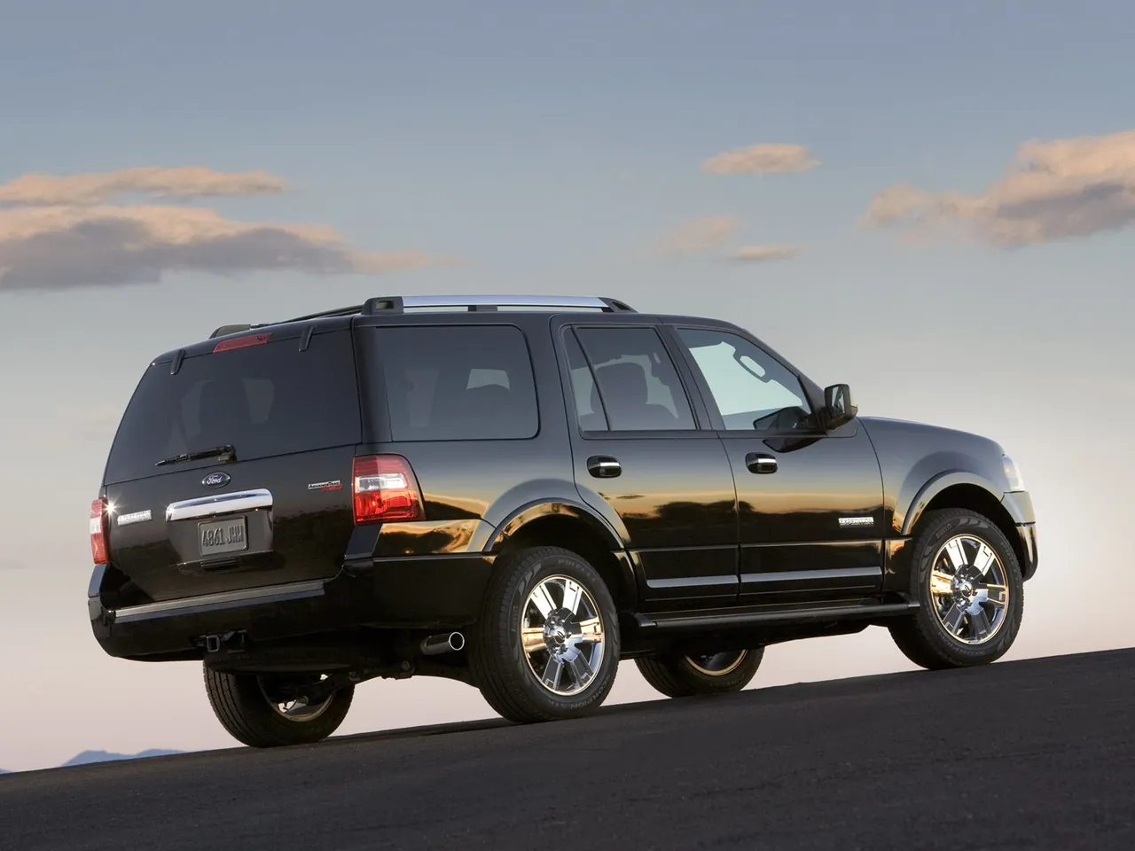Ford Expedition (2007) – zadní tříčtvrteční pohled