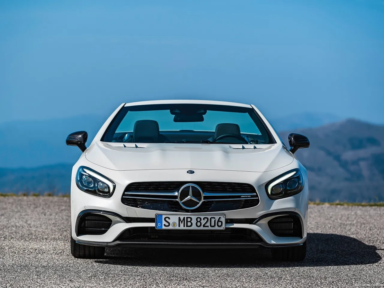Mercedes-Benz SL63 AMG (2017) - Front