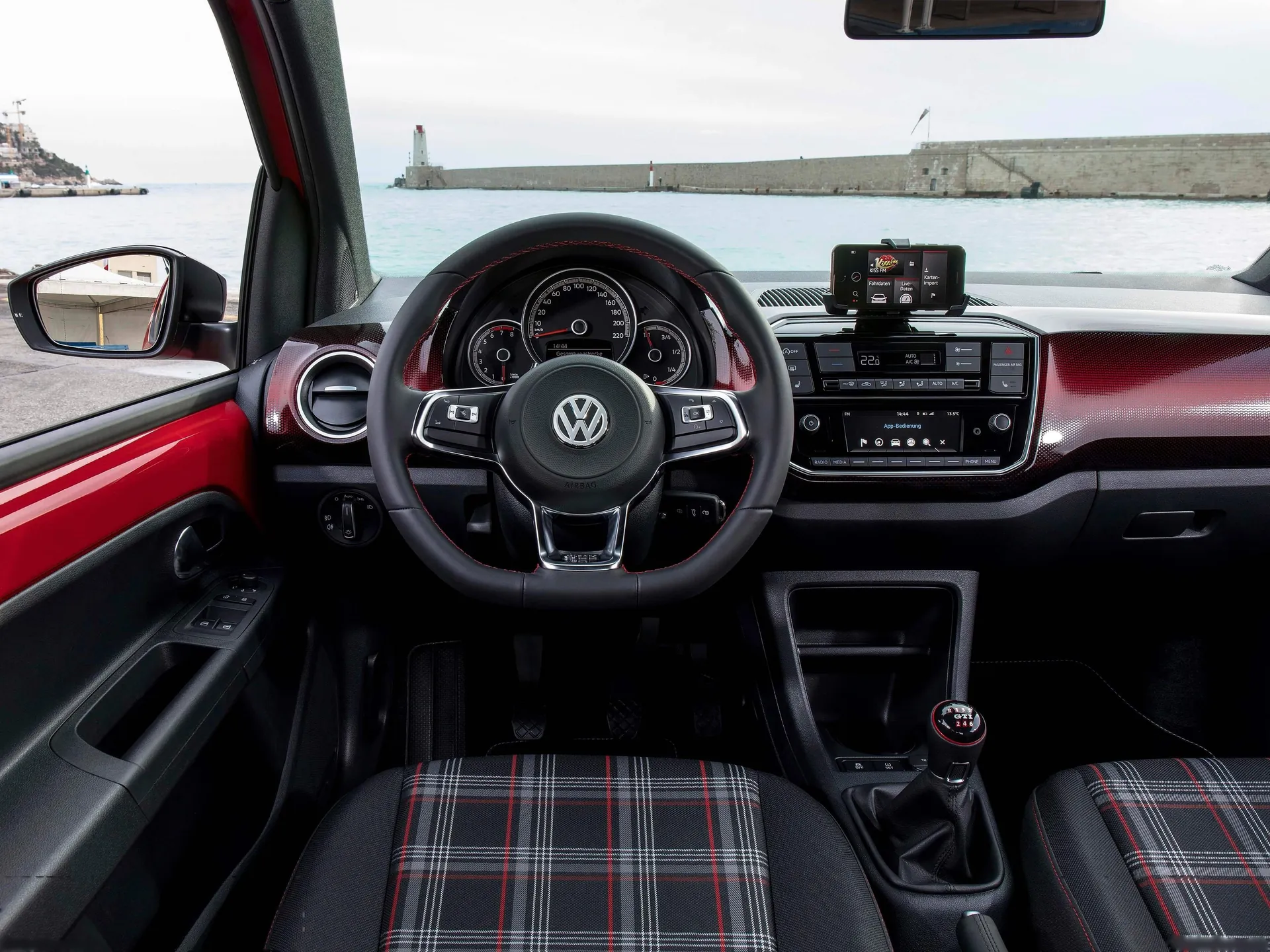 Volkswagen Up GTI (2018) – interiér