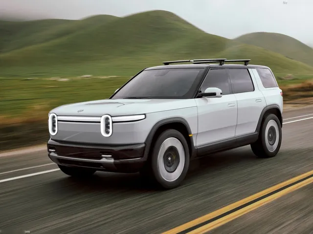 Rivian R2 (2027)