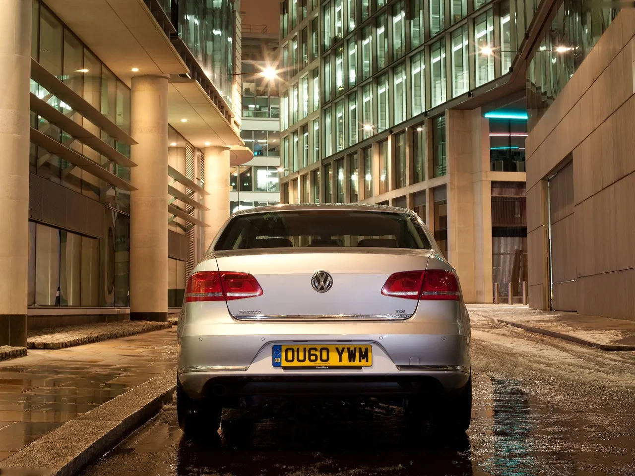 Volkswagen Passat (2011) - Rear