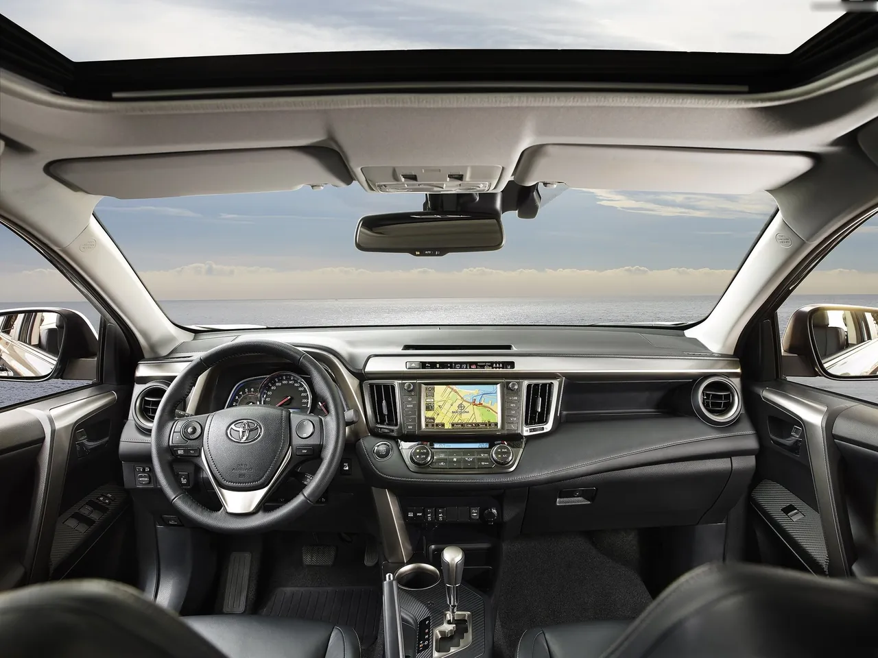 Toyota RAV4 [EU] (2013) – interiér