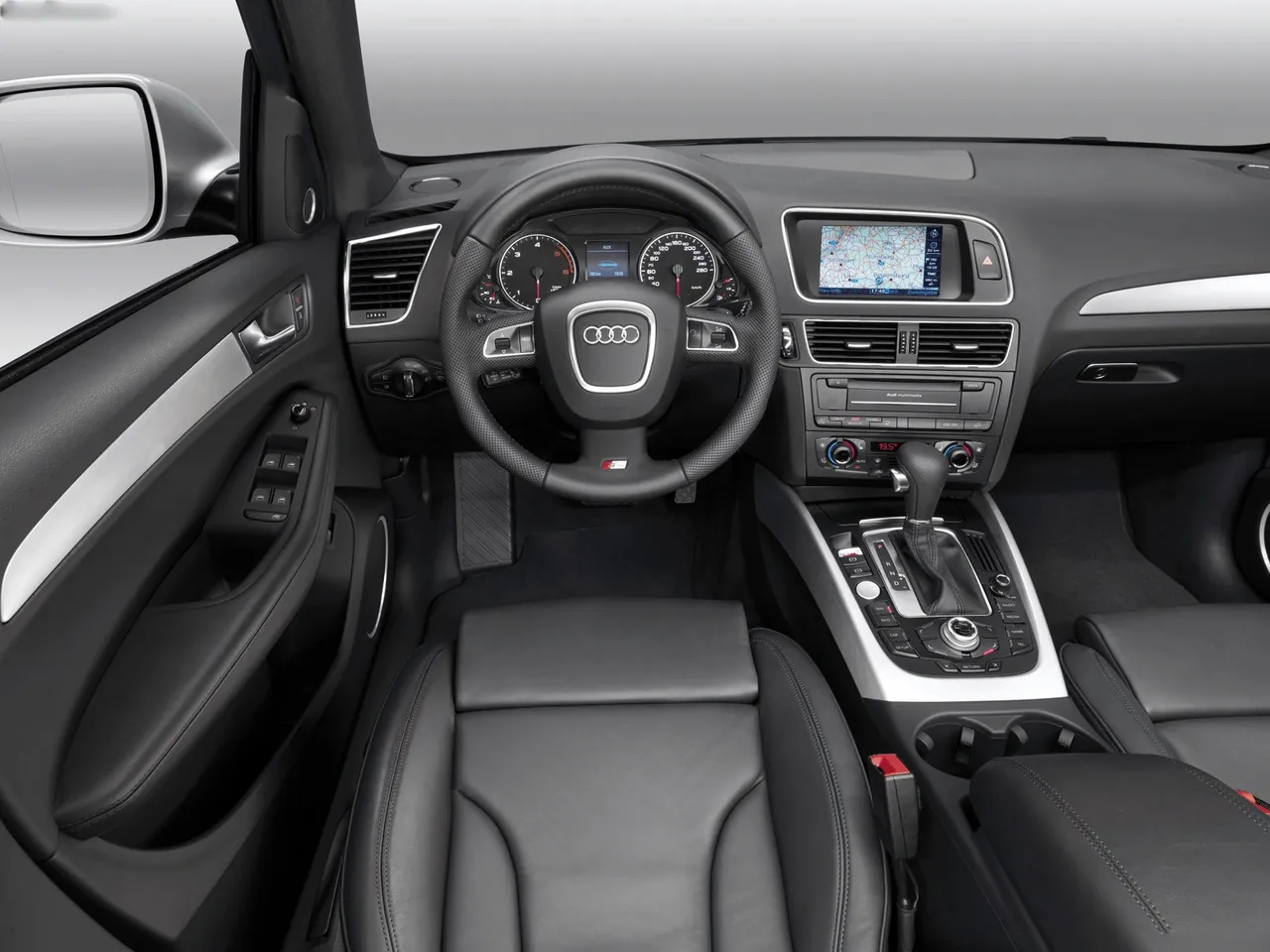 Audi Q5 (2009) – interiér