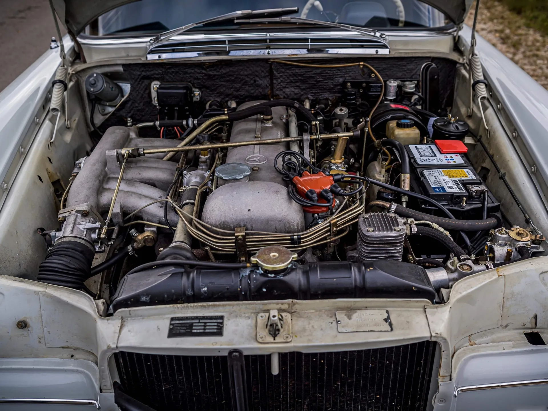 Mercedes-Benz 300 SE W112 (1961) - Engine Bay