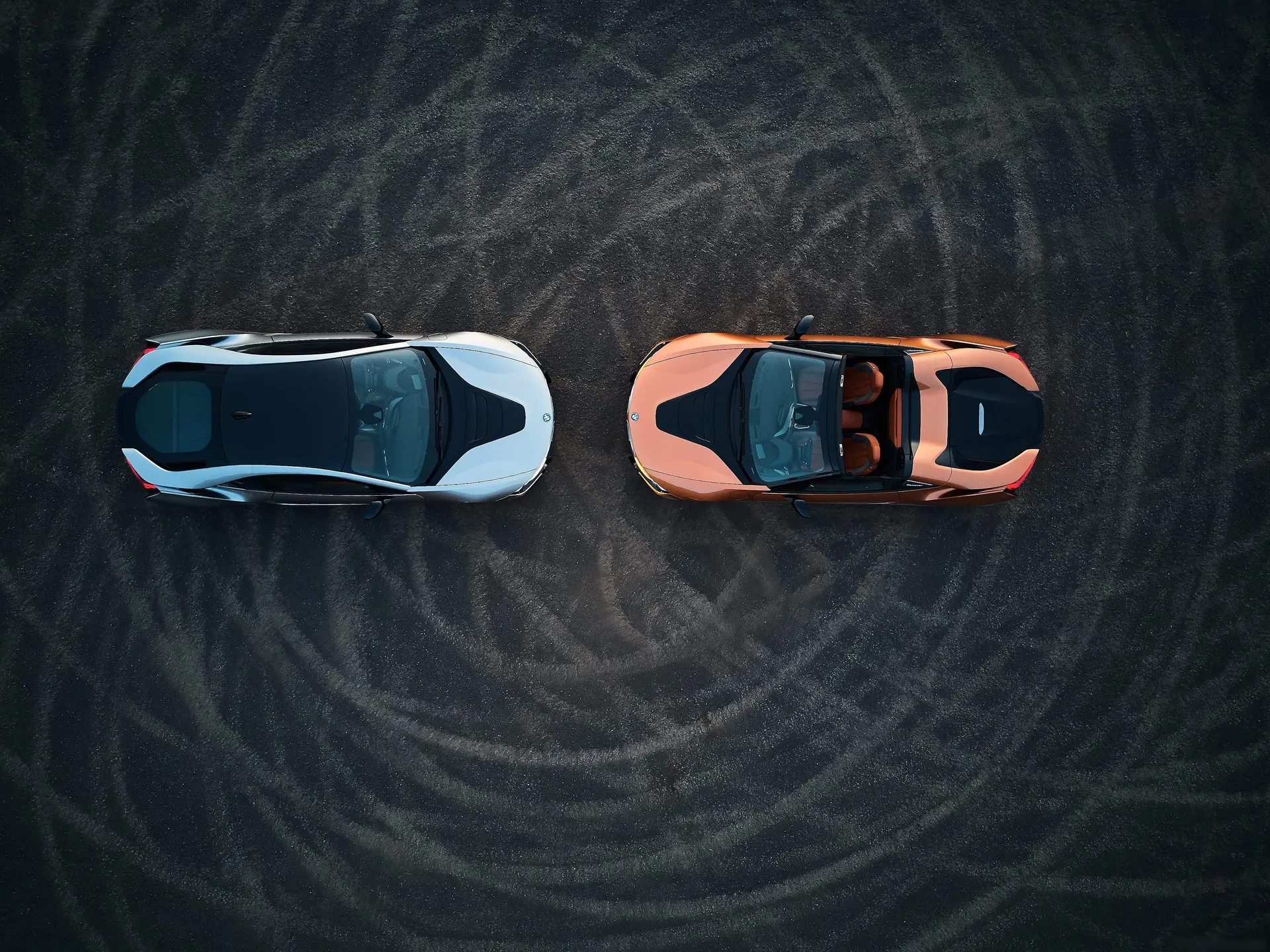 BMW i8 Coupe (2019) - Top view