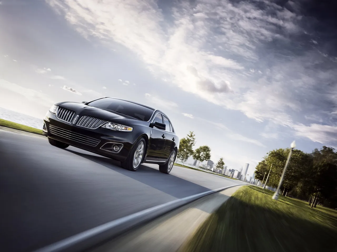 Lincoln MKS (2009)