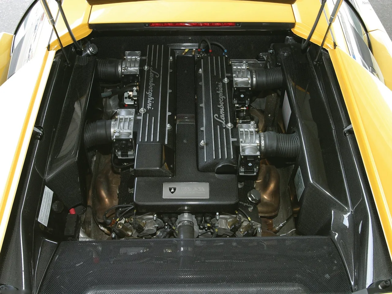 Lamborghini Murcielago (2002) – motor