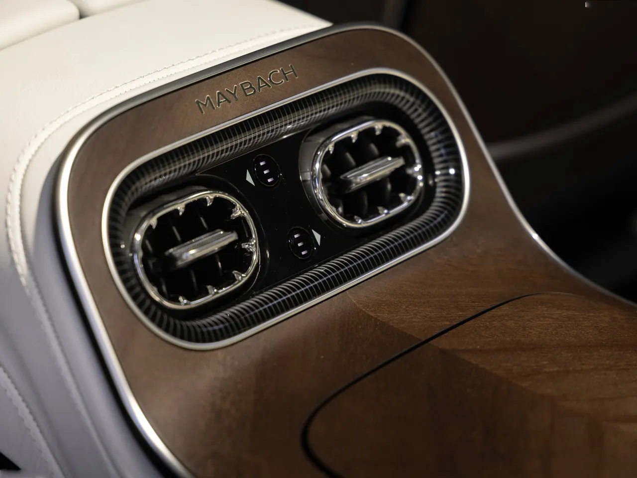 Mercedes-Benz S680 Maybach [US] (2027)