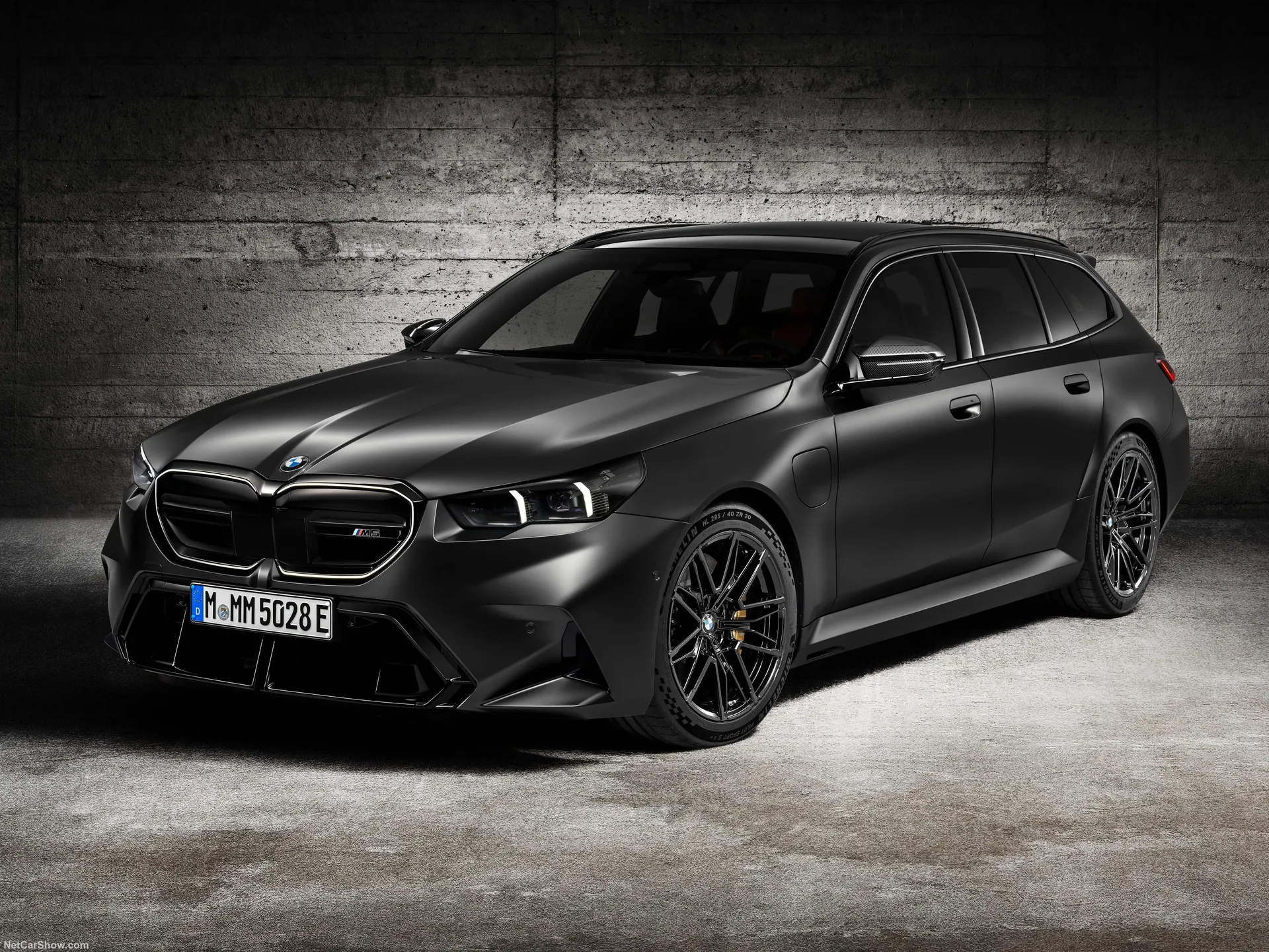 BMW M5 Touring (2025)