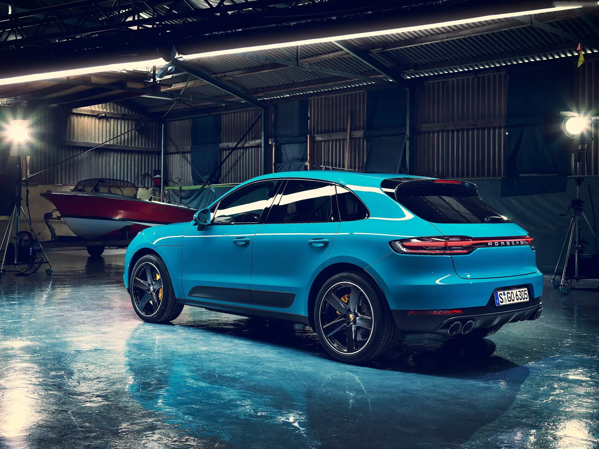 Porsche Macan (2019) – zadní tříčtvrteční pohled