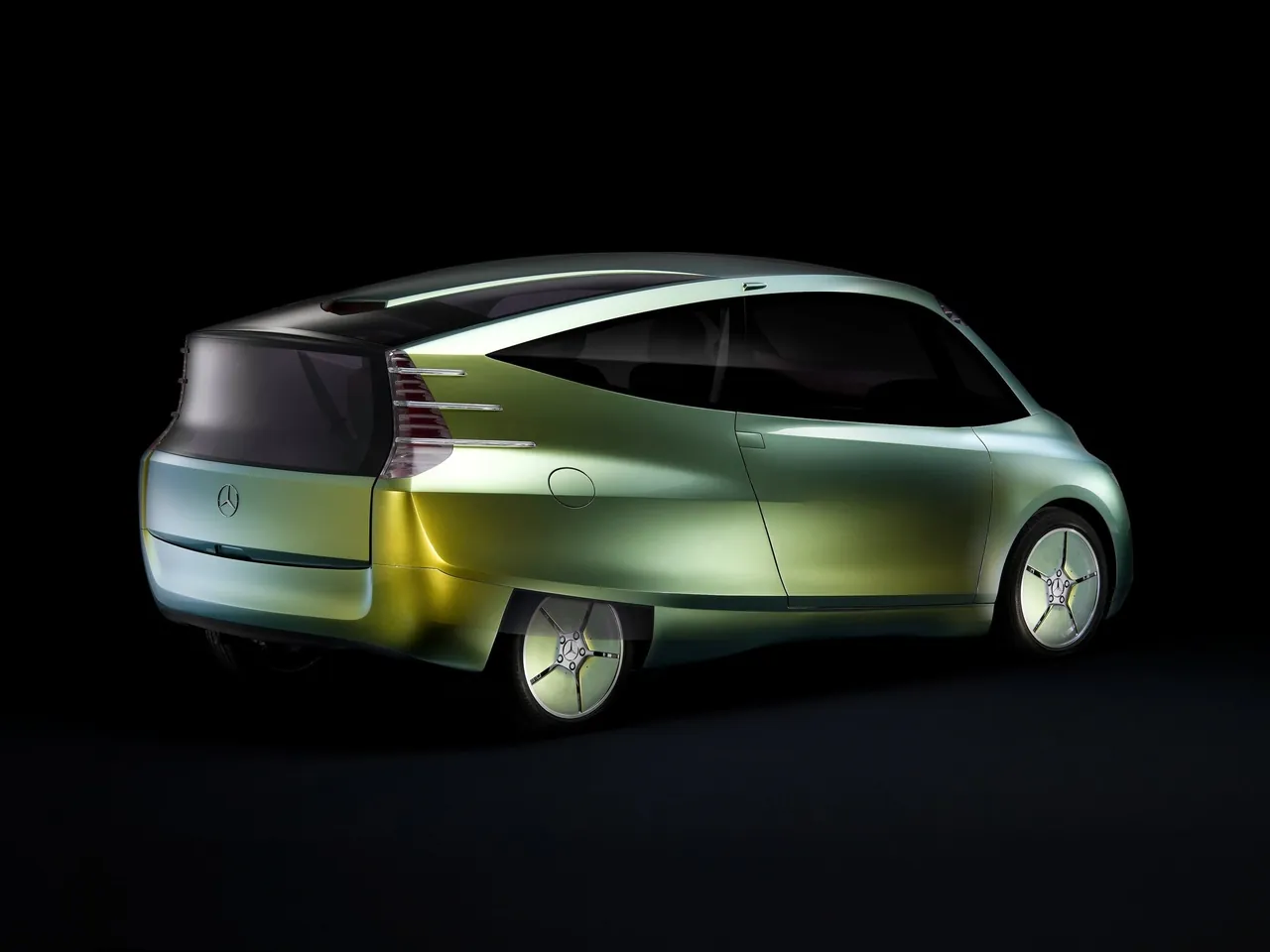 Mercedes-Benz Bionic Concept Car (2005) - Rear Three-Quarter