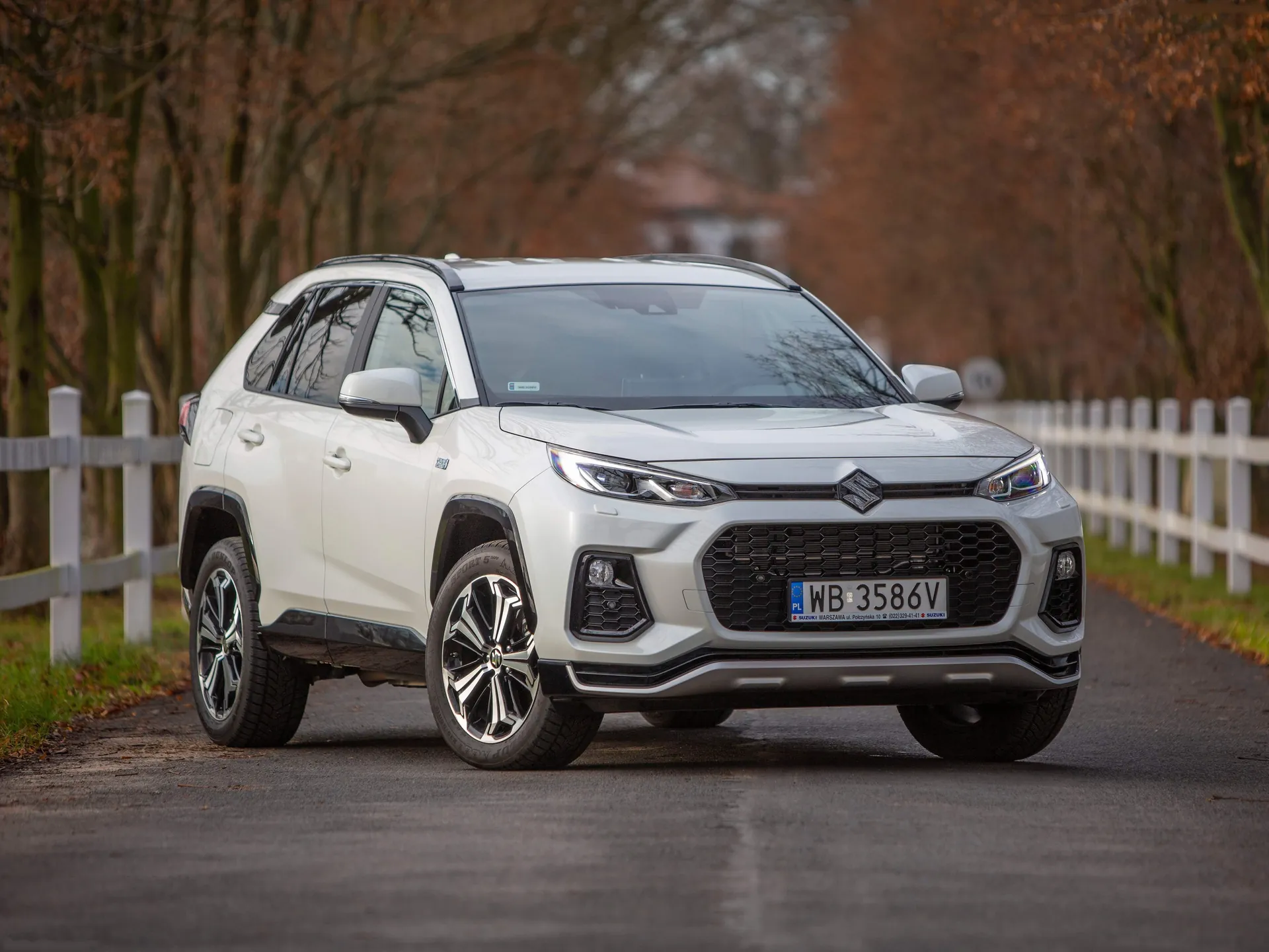 Suzuki Across (2021)